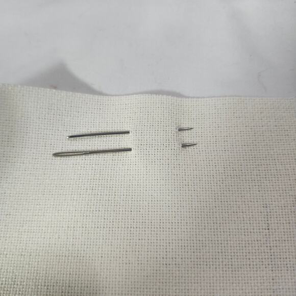 Blue Ribbon Wreath Crewel Kit Dimensions 16 x 16 Opened Complete 1270 B28 - Picture 8 of 10